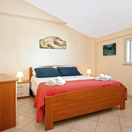 Apartment Pet Friendly In *