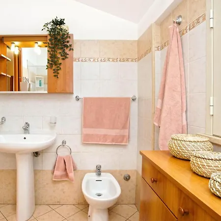 Pet Friendly In Marzamemi